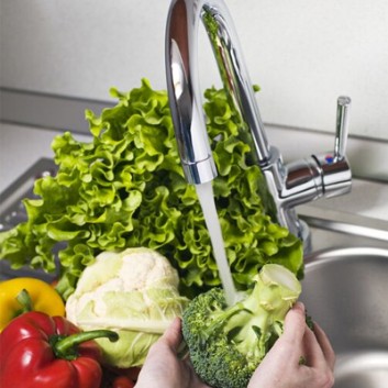 washing-vegetables